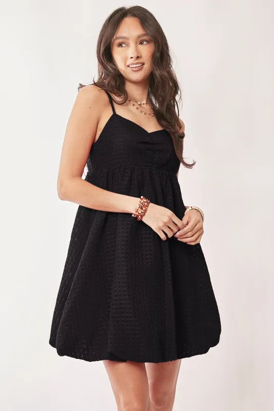 Davi & Dani Textured Sweetheart Neckline Bubble Hem Dress