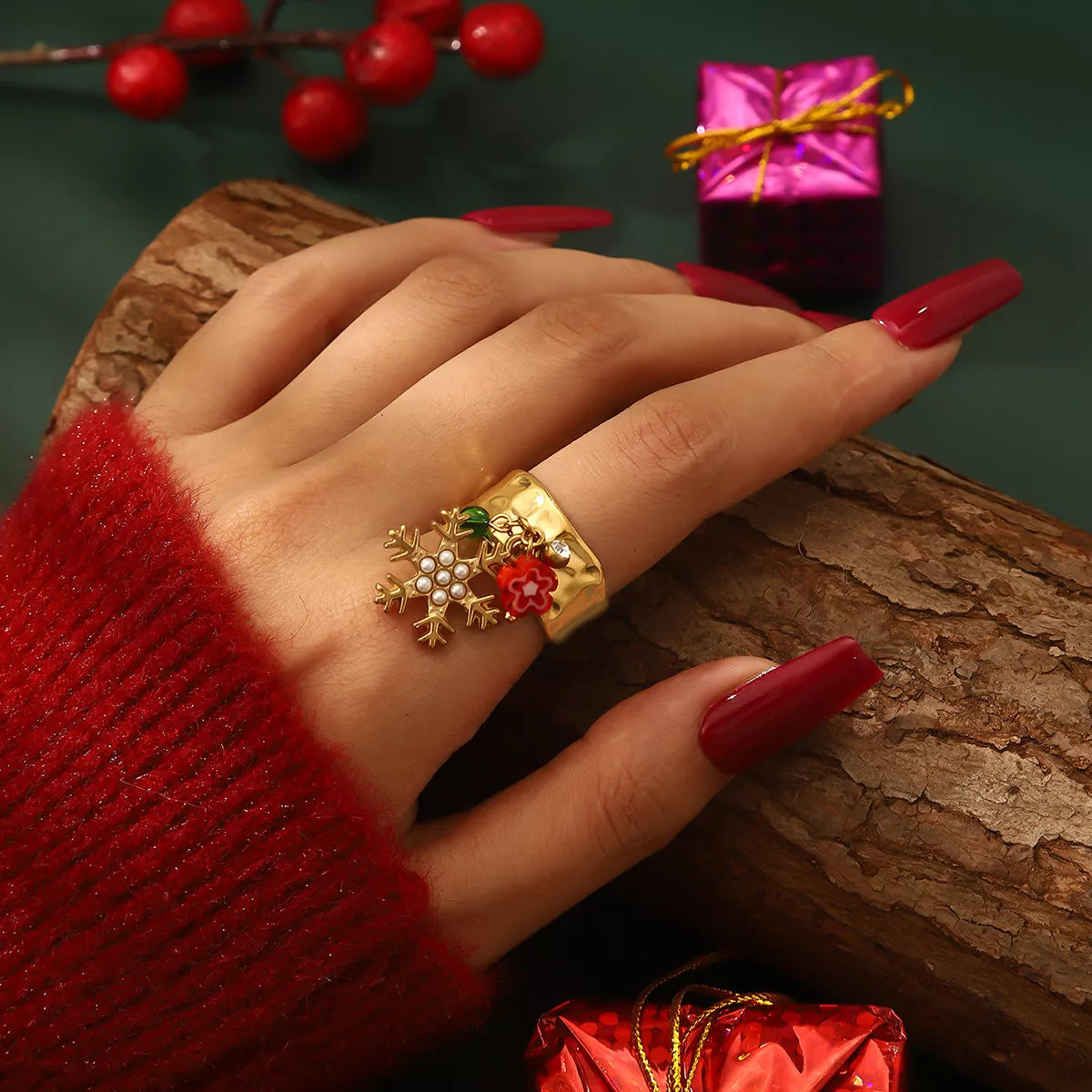 18K Gold-Plated Christmas Charm Ring