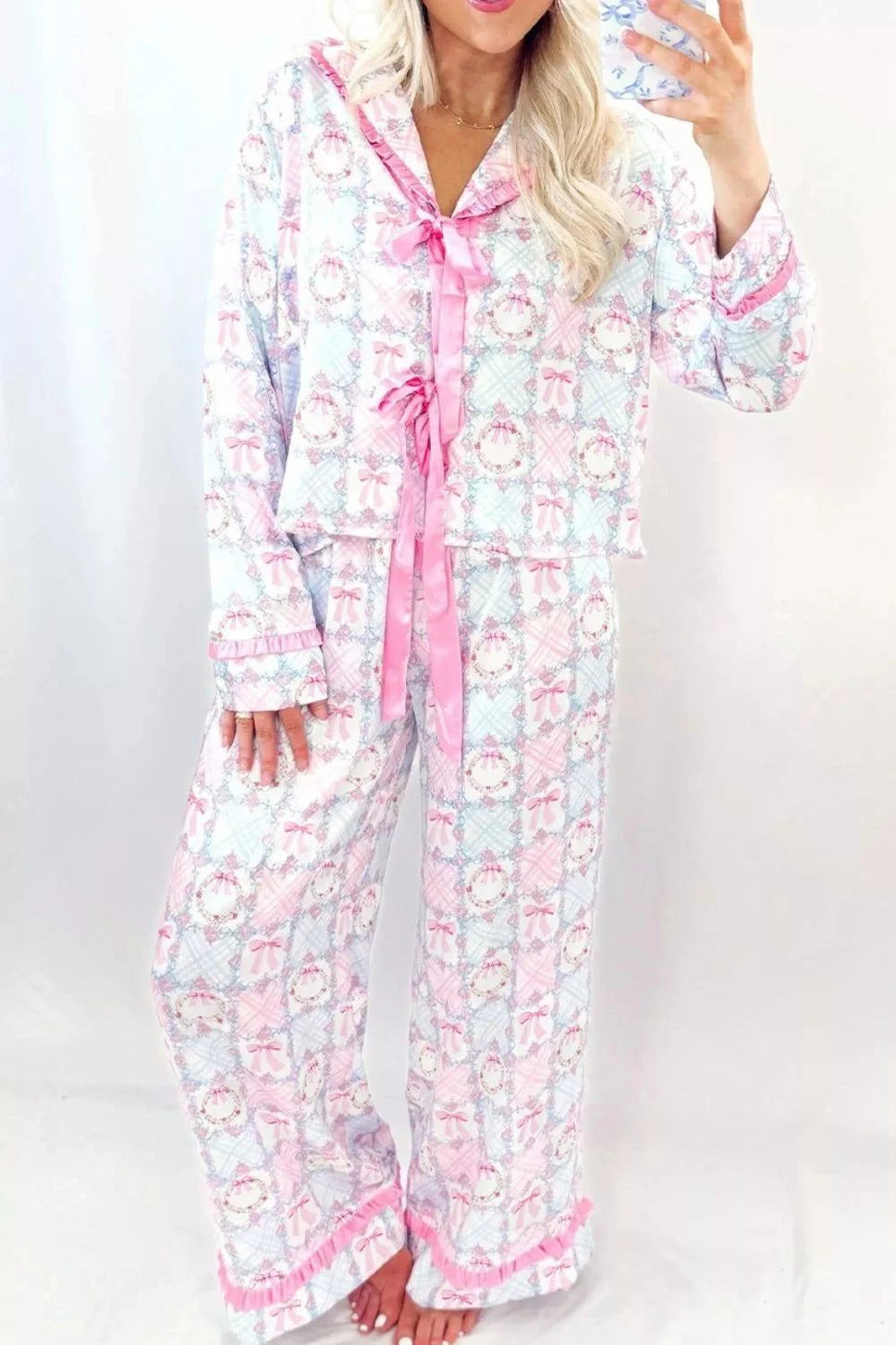 Wreath Pattern Christmas Tied Front Long Sleeve 2pcs Pajama Set