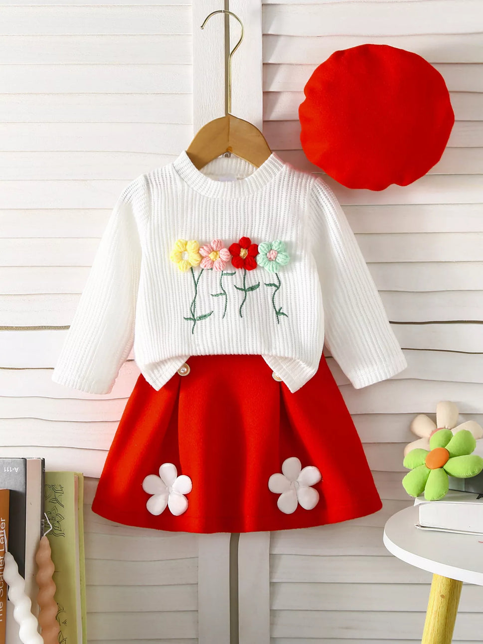 Children's Floral Applique Ribbed Knit Top & Pleated Skirt Set with Hat