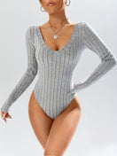 Switch V neck chest-baring striped long sleeves 1 image