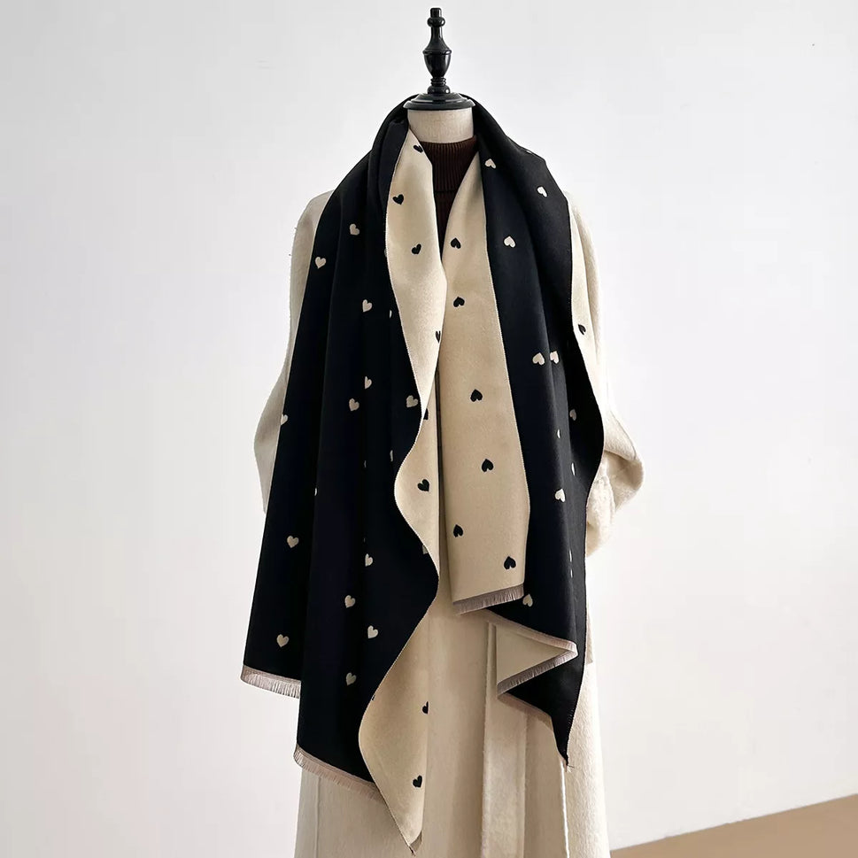 Heart-Patterned Raw Hem Winter Scarf