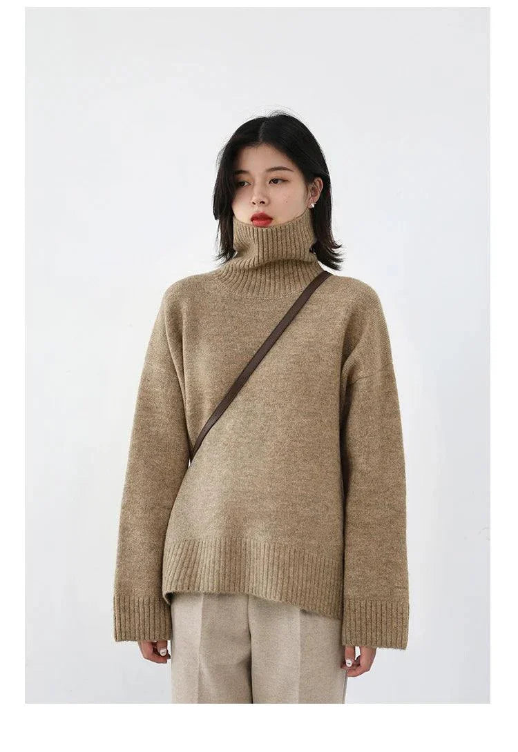 Women's loose turtleneck sweater, cozy knitwear for autumn and winter.