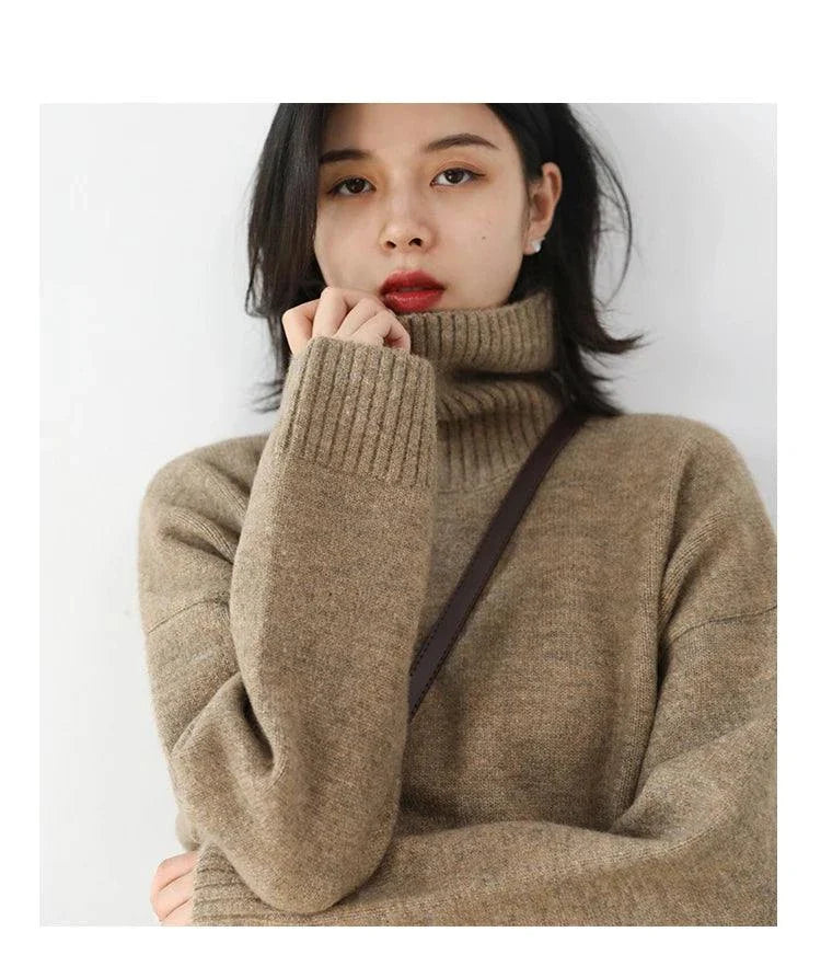 Loose turtleneck pullover knitwear, solid warm sweater for women, autumn-winter fashion.