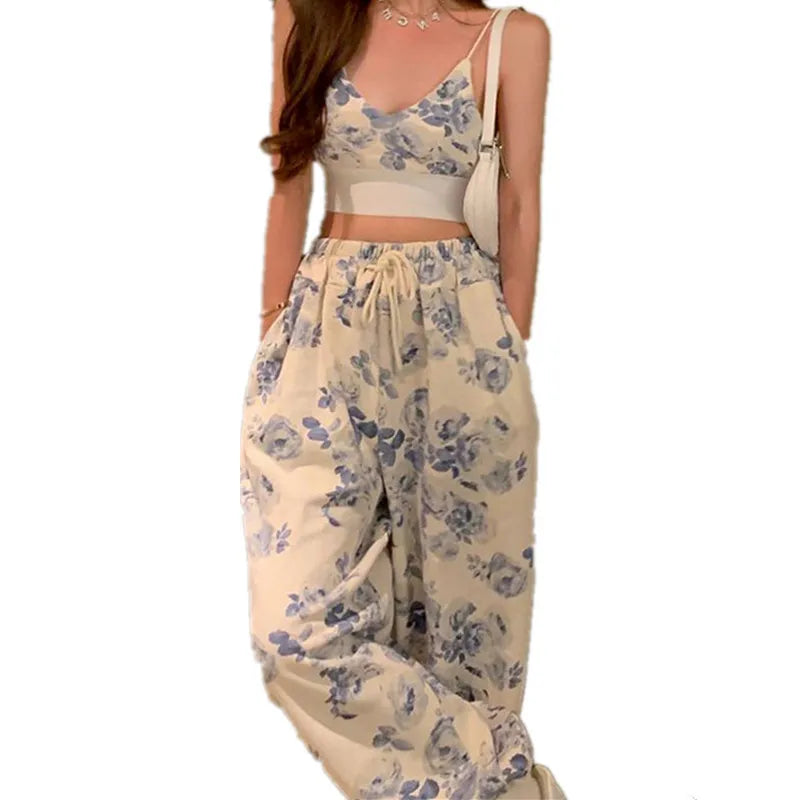 Floral V-Neck 2-Piece Pant Set - WPNAKS at Alphadarling