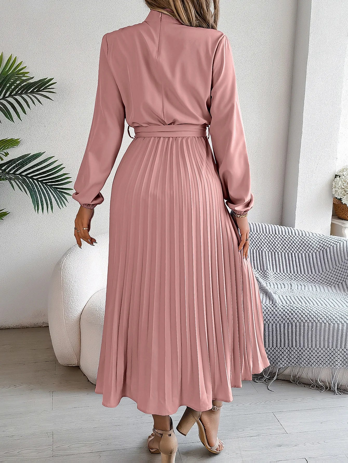 Elegant Stand-Up Collar Pleated Long Dress