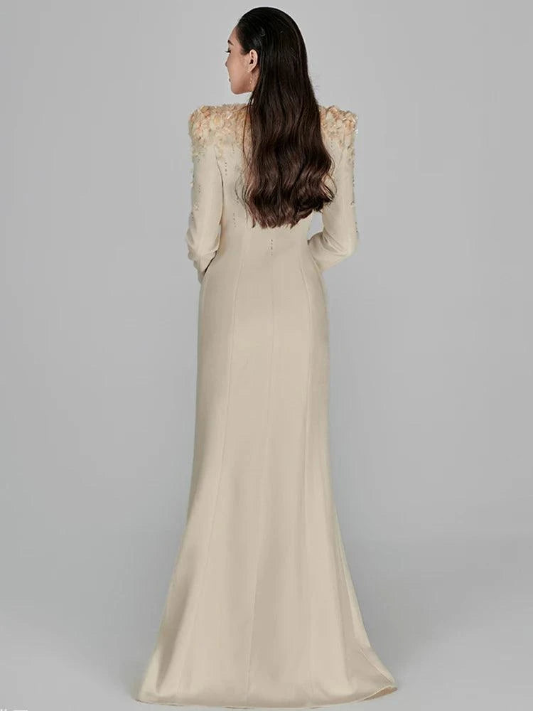 DEAT Elegant V-Neck Embroidered Evening Dress