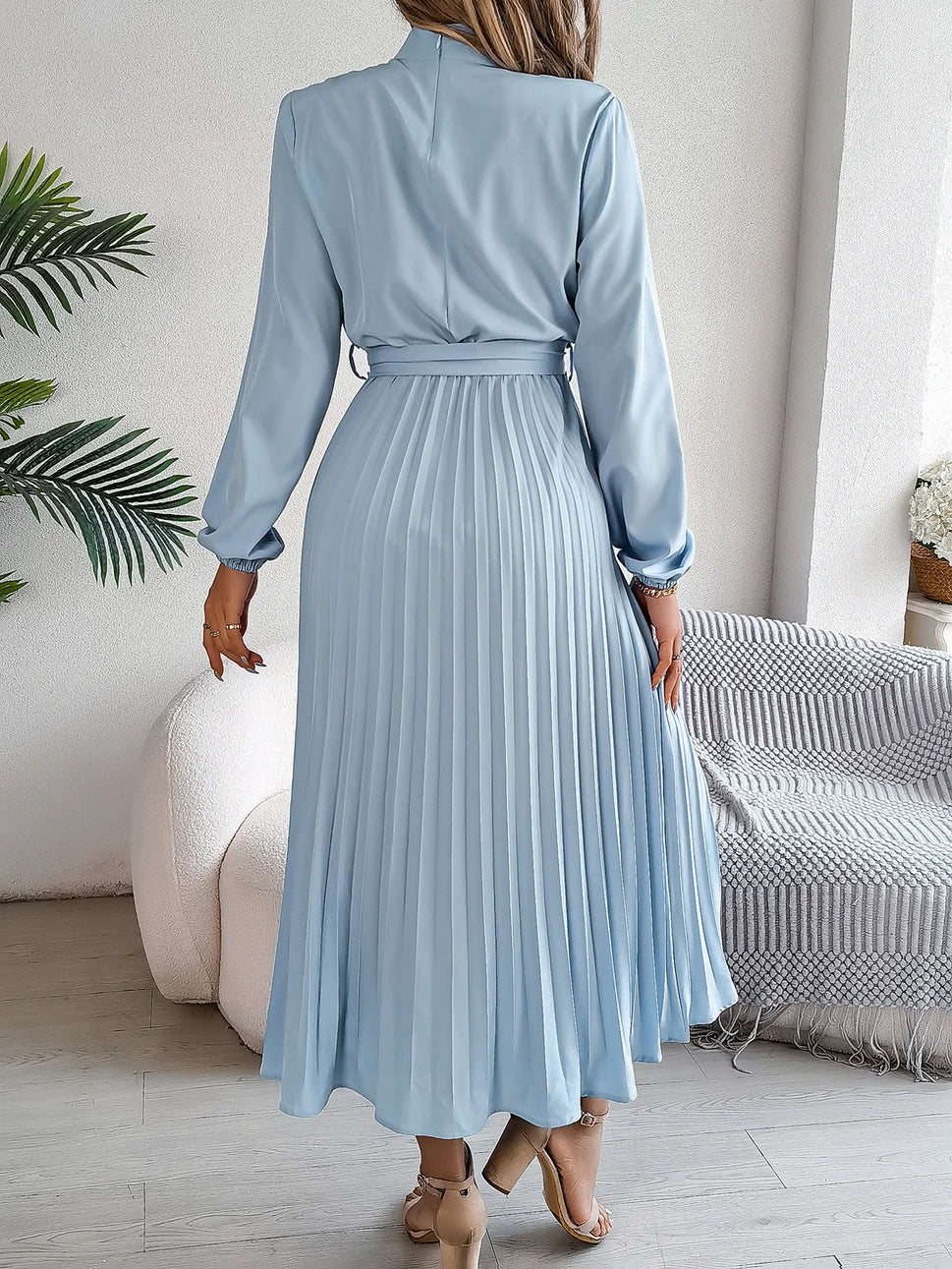 Elegant Stand-Up Collar Pleated Long Dress