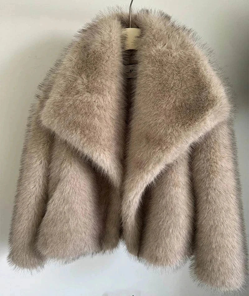 Luxury Gradient Faux Fur Coat with oversized plush collar, featuring premium faux fur for warmth and style; perfect for high-street fashion.