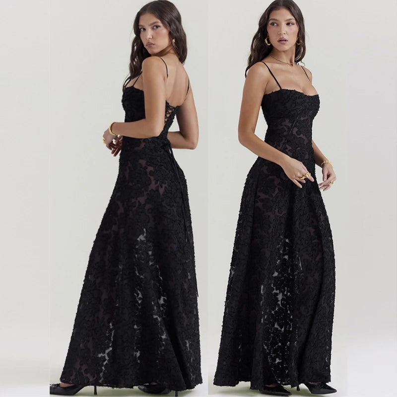 Giyu Backless Lace Maxi Dress