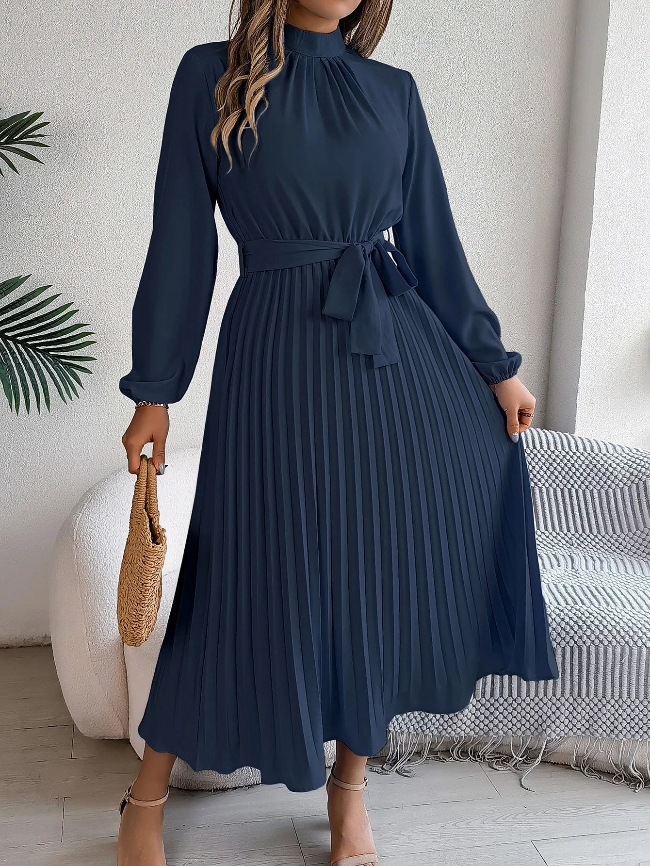 Elegant Stand-Up Collar Pleated Long Dress