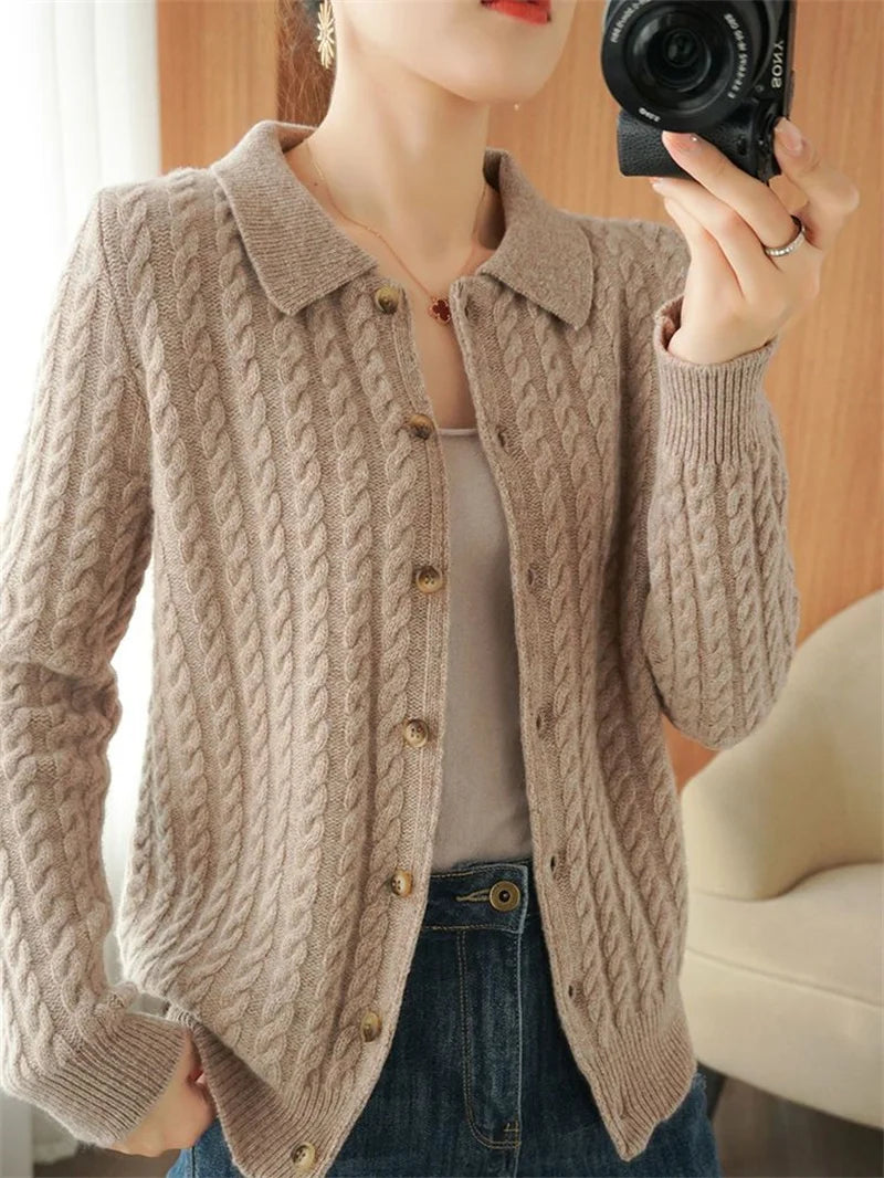 Cashmere Women’s Loose Fitting Knitted Cardigan