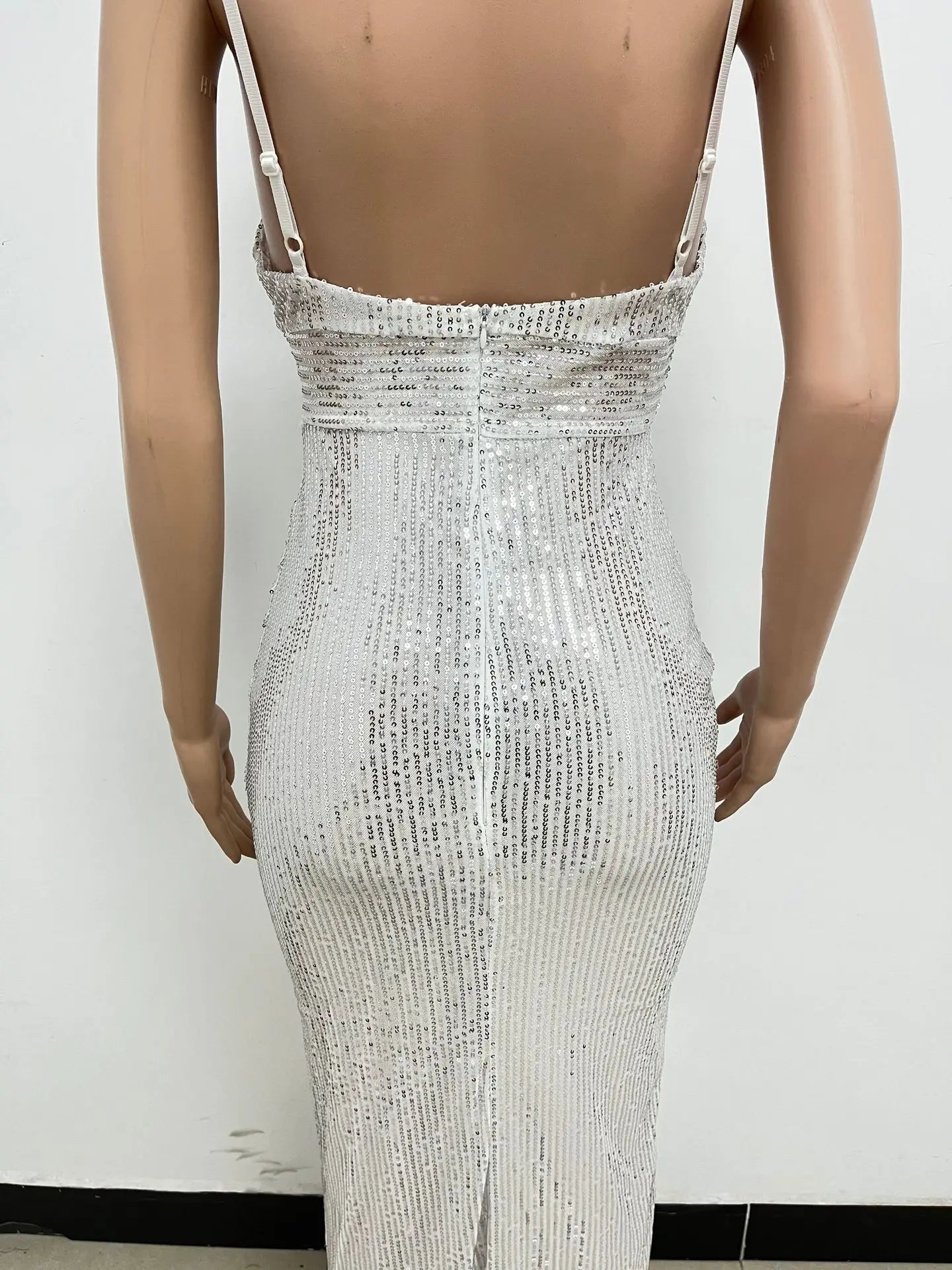 Elegant Criss-Cross Sequin Halter Dress