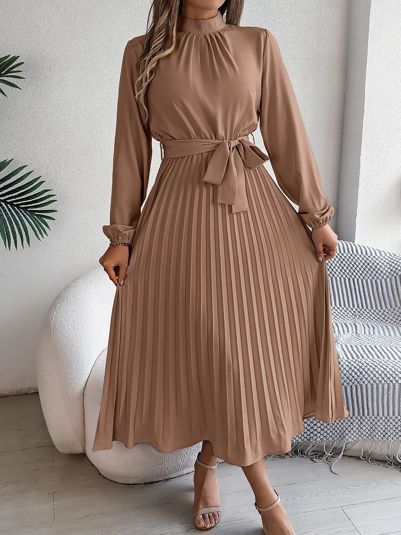 Elegant Stand-Up Collar Pleated Long Dress