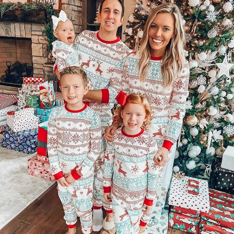 Mommy and Me Christmas Pajamas Set – Family Matching Xmas