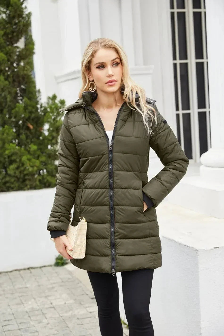 Women's waterproof detachable hat zipper parka, long sleeve, loose fit, ideal for autumn and winter.