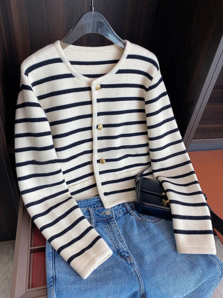 Trendy Stripe Knitted Cardigan for Women