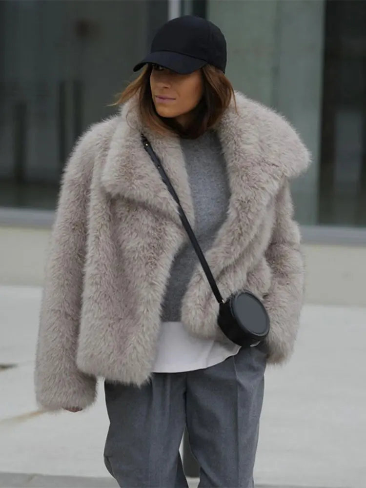 Fashion Warm Fluffy Faux Fur Coat