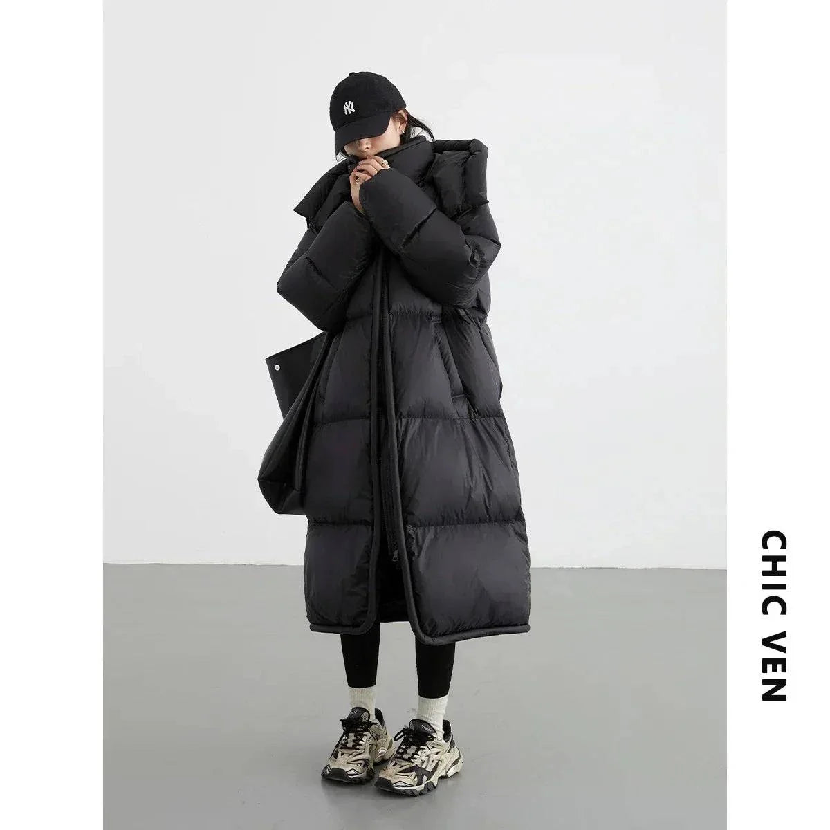 Women's long down coat, solid color, warm overcoat for autumn/winter 2023, thick soft jacket with detachable hood.