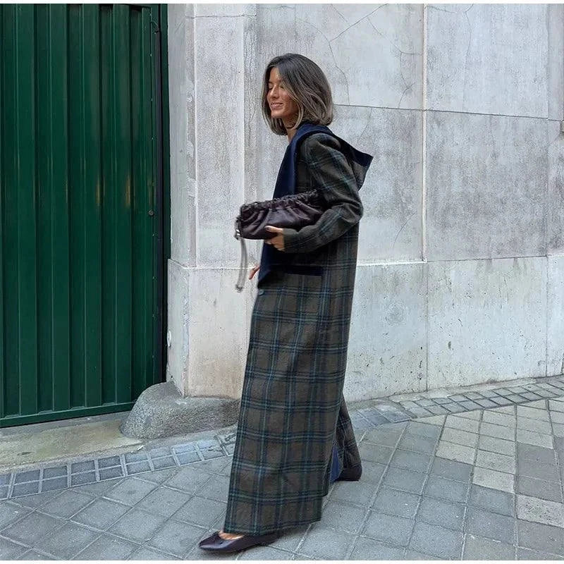 Fashion colorful plaid woolen overcoat for women with elegant design.