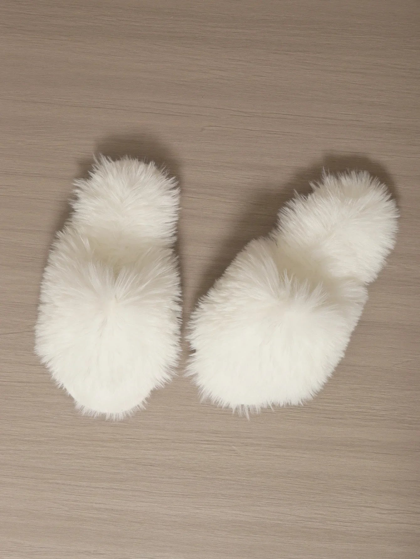 Women's Faux Fur Fluffy Indoor Slippers - Warm & Stylish