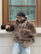 Switch Elegant Faux Fur Lapel Warm Women&#39;s Jacket 1 image