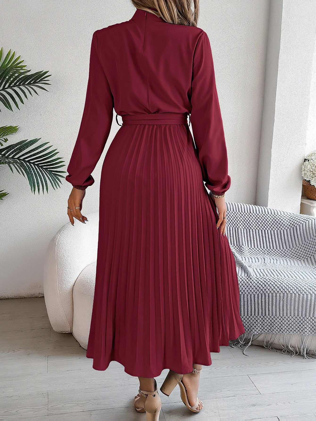 Elegant Stand-Up Collar Pleated Long Dress