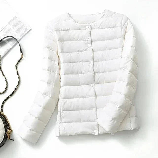 Ultralight warm women's white puffer jacket with O-neck and front zipper from Alfadarling, ideal for spring and winter.