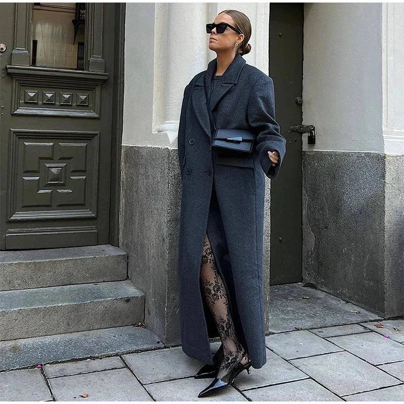 Fashion Women Overcoat - Double Breasted Autumn Winter Jacket, stylish and cozy wool blend, full sleeves with pockets.