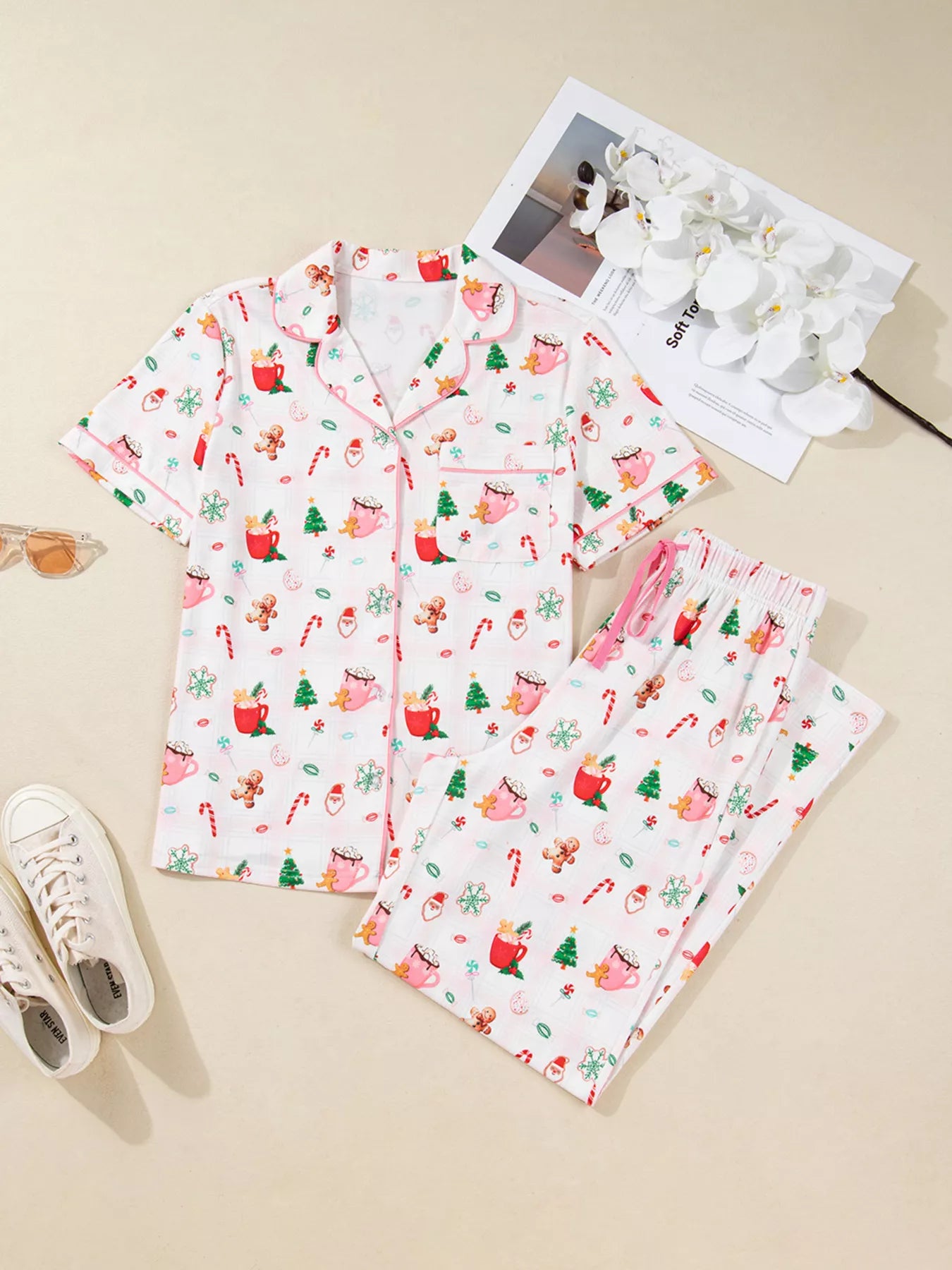 Christmas Spirit Cute Holiday Print Short Sleeve Shirt and Pants 2pcs Pajama Set