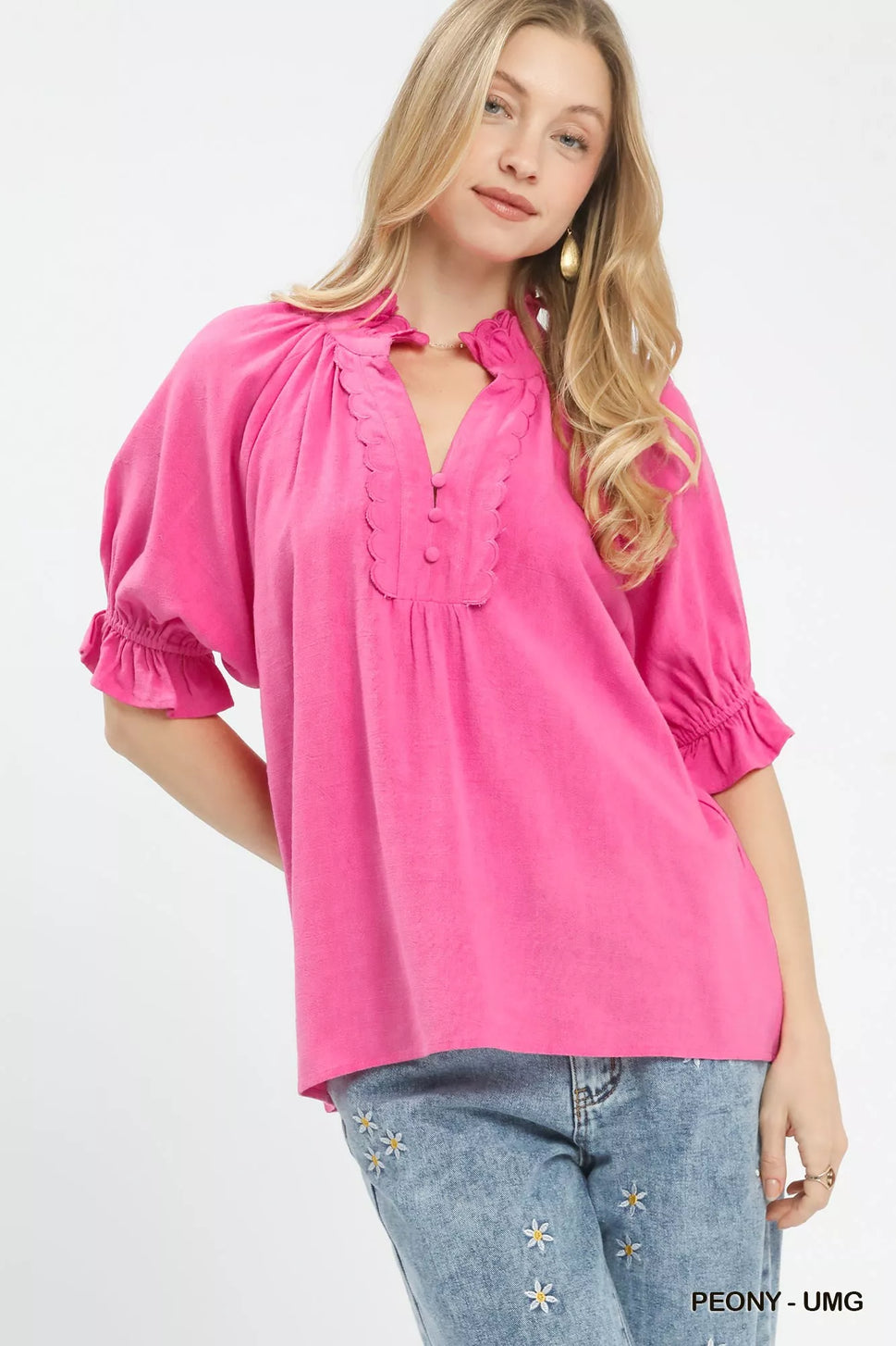 Umgee Linen Scalloped Ruffle Neck Blouse