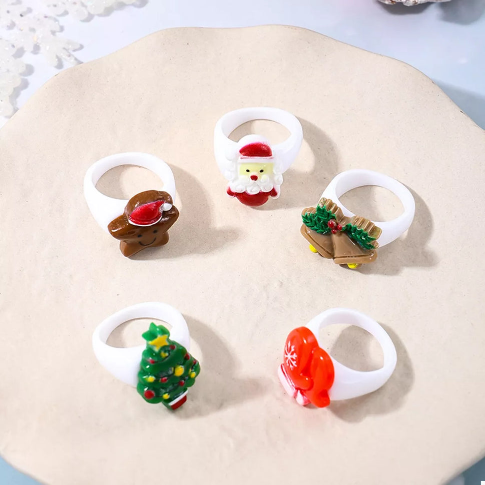 5 Piece Christmas-Themed Rings