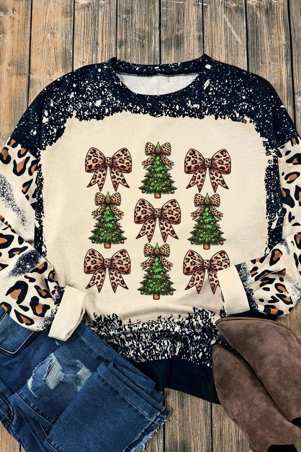 Christmas Tree & Leopard Bow Round Neck Sweatshirt