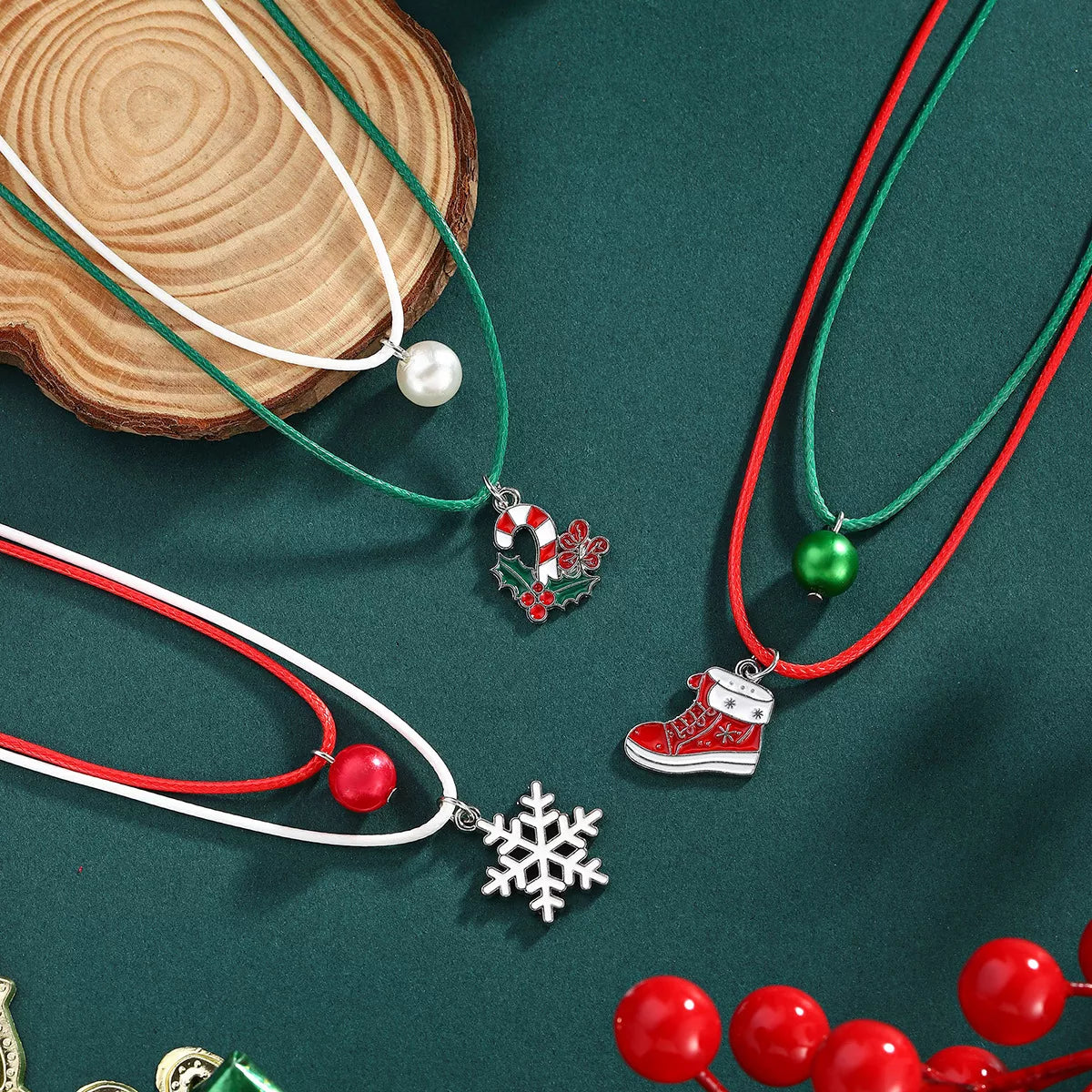 2 Piece Christmas Themed Pendant Necklace